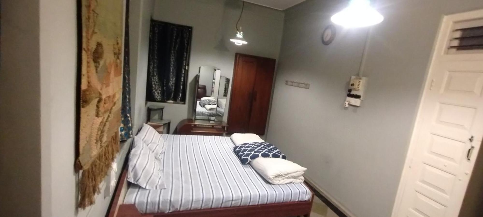 Madhav Bhavan Guest House 푸네 외부 사진
