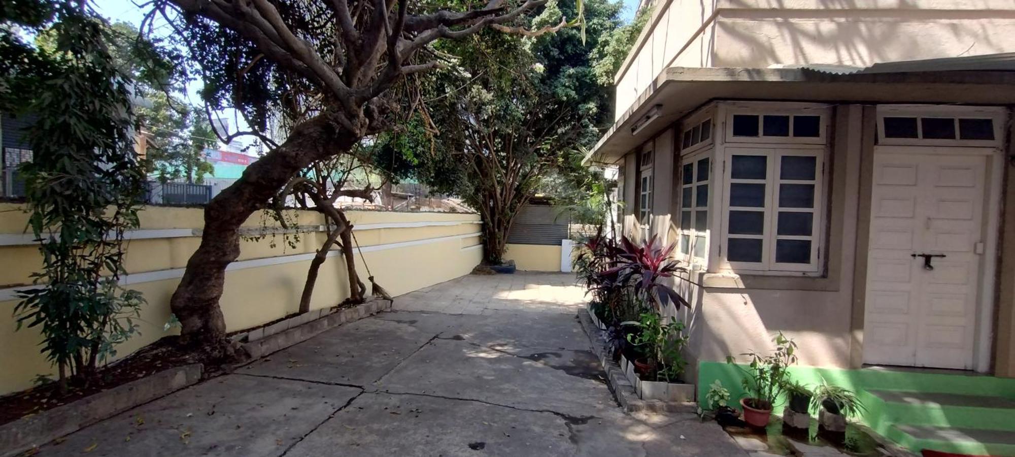 Madhav Bhavan Guest House 푸네 외부 사진